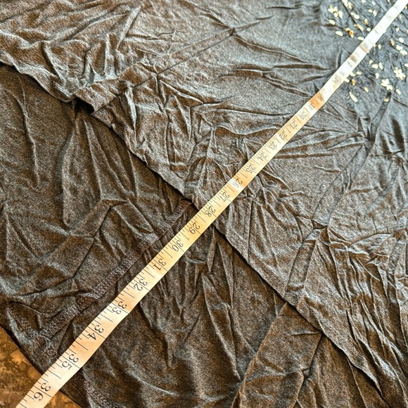 Bear Dance Heat gold flower cold shoulder tunic NWT L - Picture 10 of 12